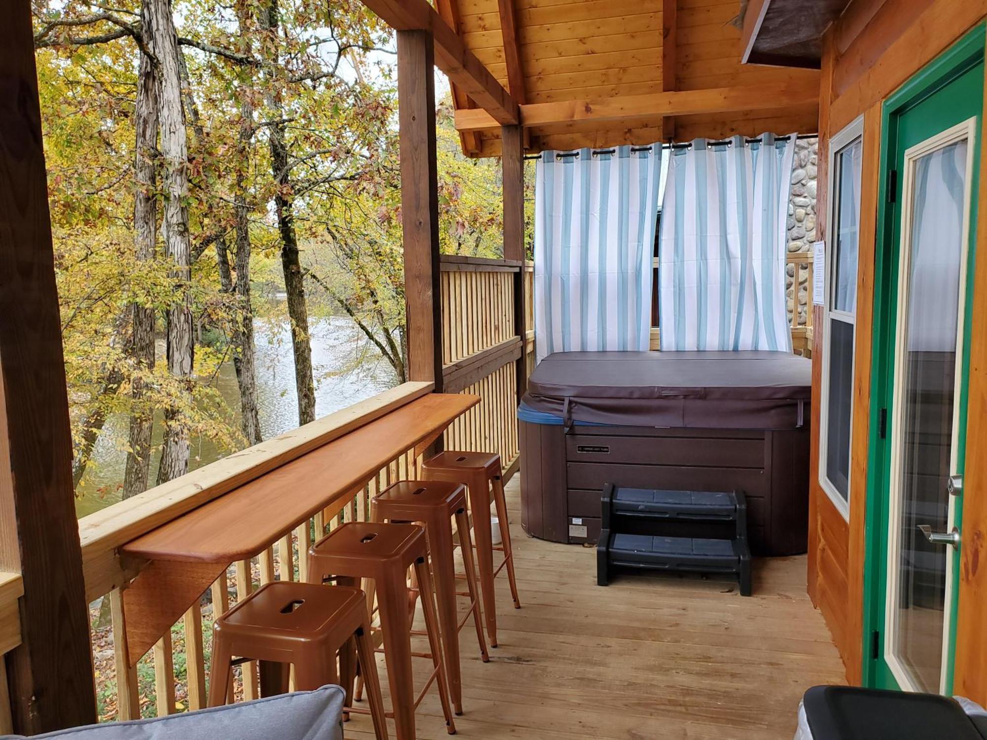 River Elegance #2335 비둘기 포지 외부 사진